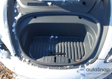 2021 Tesla Model 3 Standard Range Plus Rear-Wheel Drive from USA, damaged, VIN 5YJ3E1EAXMF060011